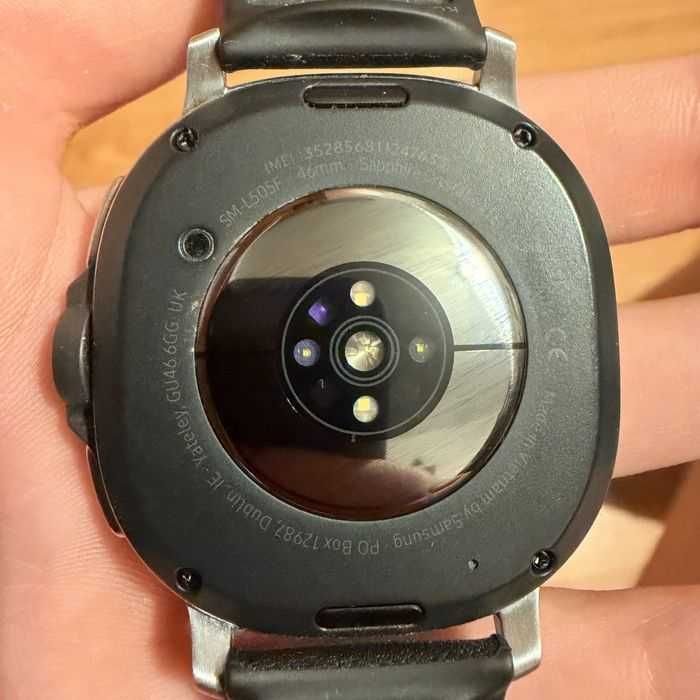Samsung Galaxy Watch8 Classic 46mm (Bluetooth + LTE + Wi-fi) si Garantie pana in 12.2027