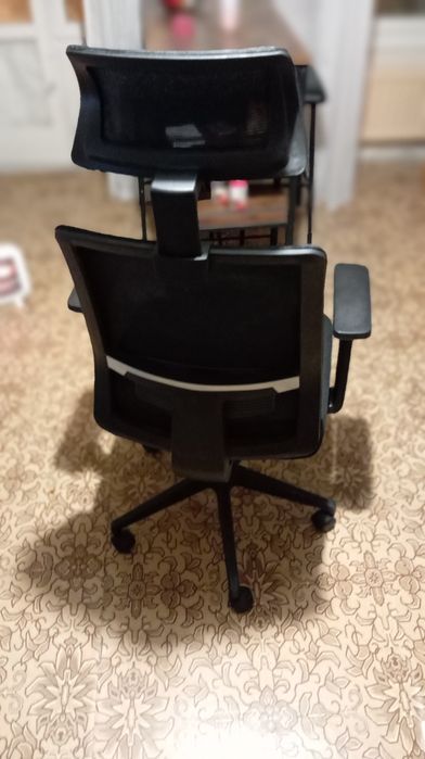 Стол за компютър