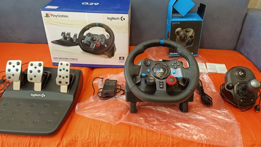 Гарнитура для компьютера. Руль, педали, коробка механическая Симулятор