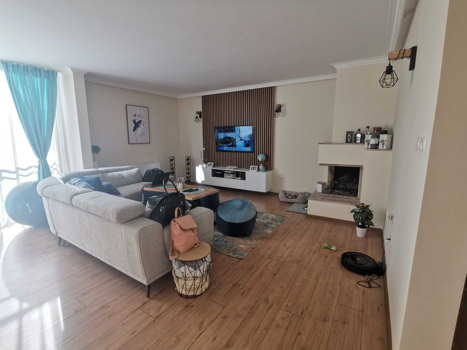 Дава се под наем Тристаен апартамент в София, Младост 3 - 98 кв.м за 612 € - Снимка #1