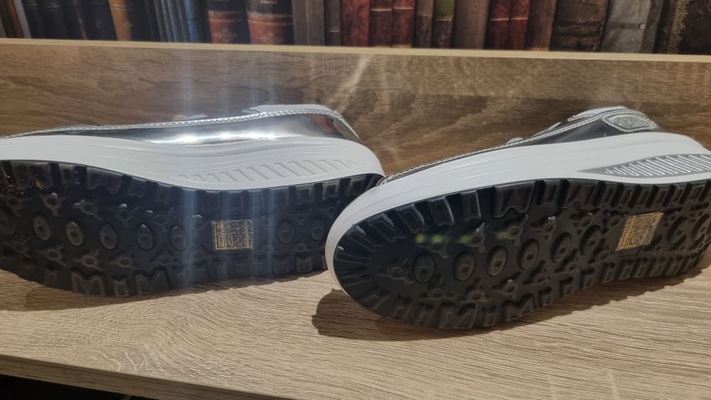 Нови маратонки 39 номер