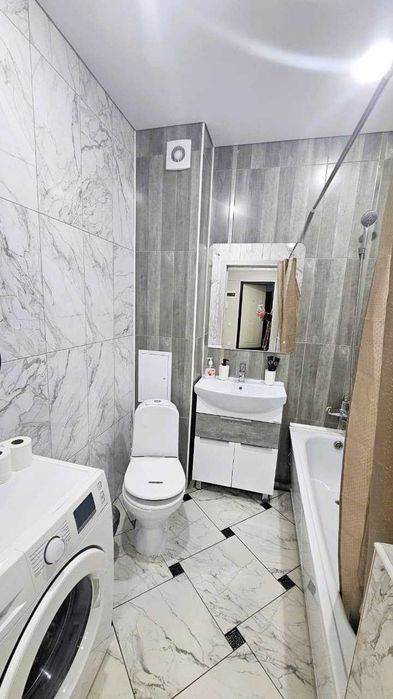 срочно продам 2ух ком кв. циолковского