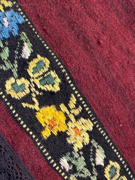 Vand costum popular autentic