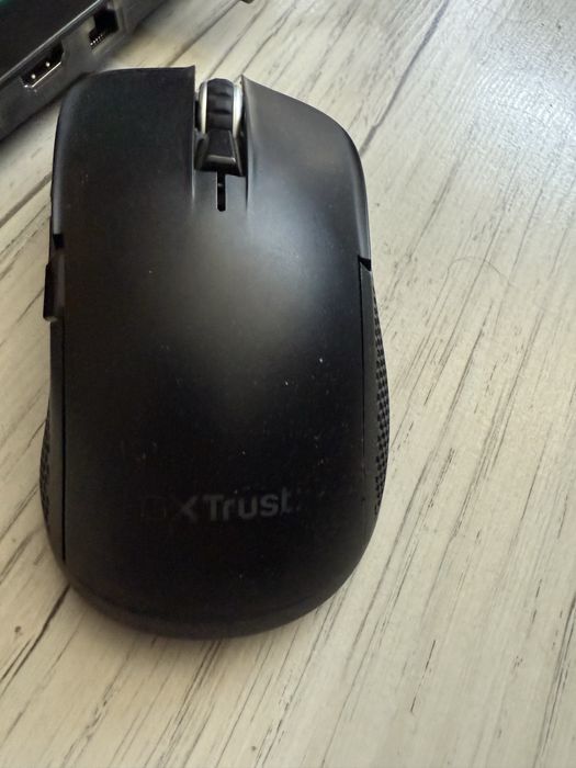 Продавам лаптоп MSI Cyberog 15 A13 VEK