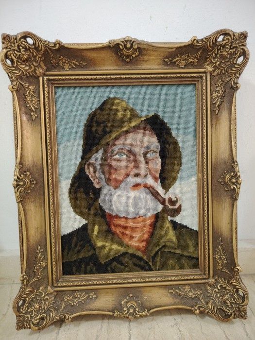 Superb goblen antic bătrânel cu pipa încadrat într-o ramă din lemn mas