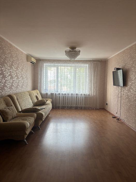 Сдам 4-х ком квартиру