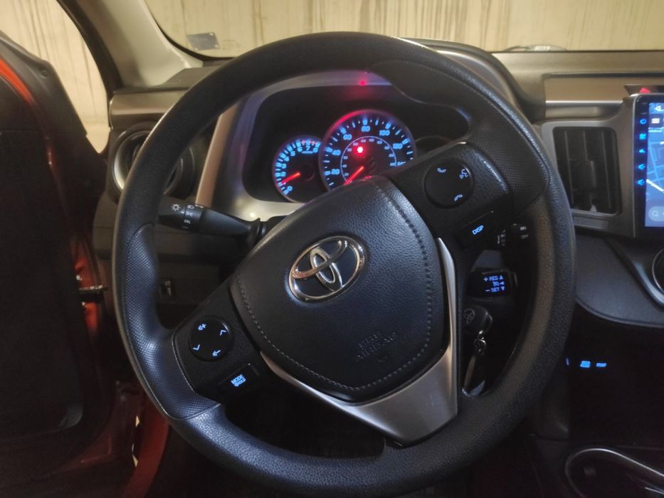 TOYOTA RAV4 / 2.5 VVTI - бензин / 4х4 / 178к.с. / автомат AISIN