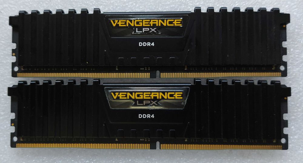 KIT memorii CORSAIR Vengeance  32Gb (2x16) DDR4 3000Mhz