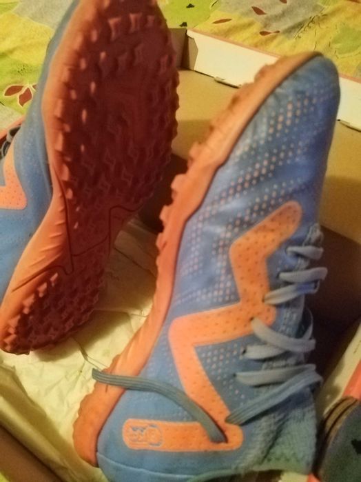 Pantofi fotbal Puma, nr 40