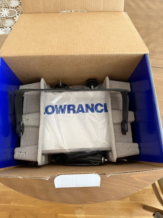 Продавам СОНАР LOWRANCE Ti2  9”