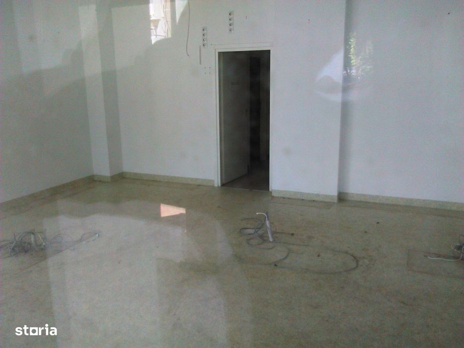 Spatiu comercial 800mp