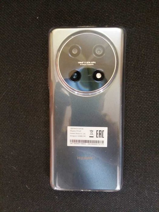 Хуавей нова 12 і