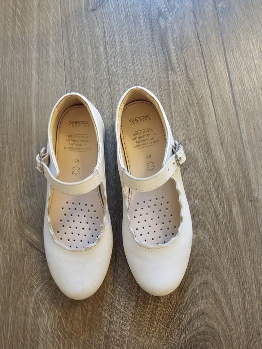 Pantofi fetita albi Geox,piele naturala,marimea 29