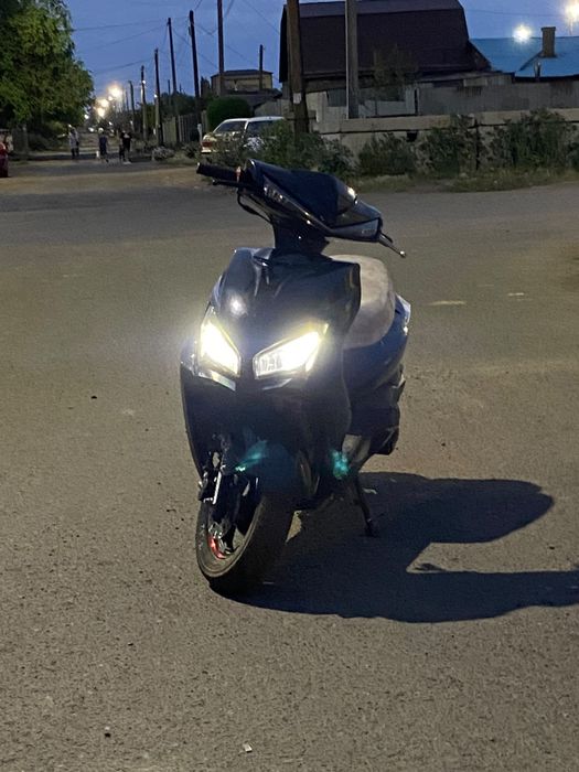 скутер м10.      .