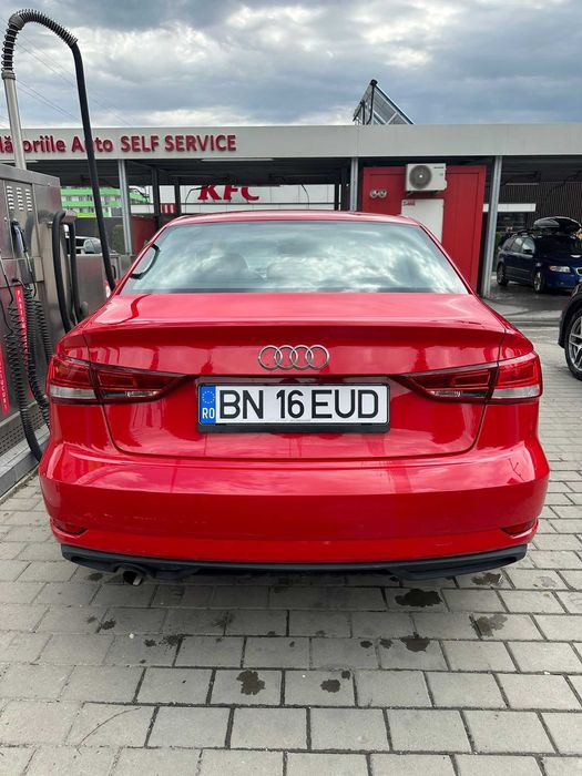 vand sau schimb  2 autoturism audi a3 si mercedes GLC