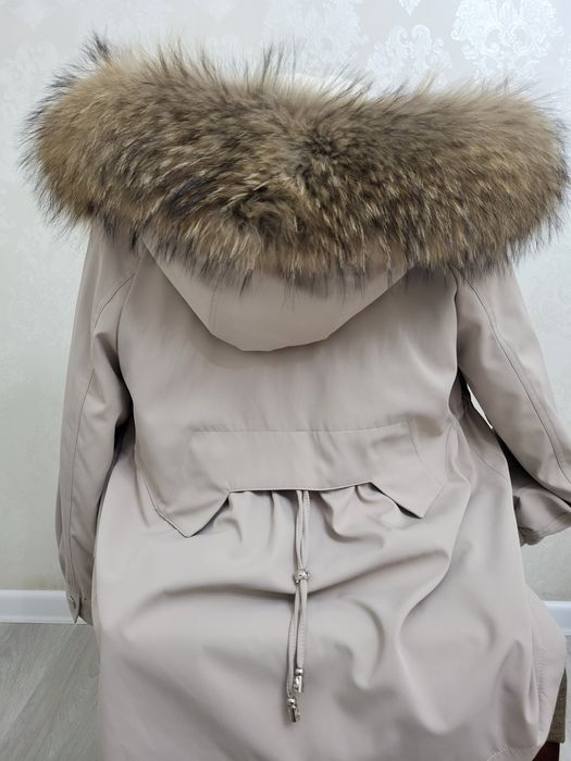 Новая парка 42-44 размер