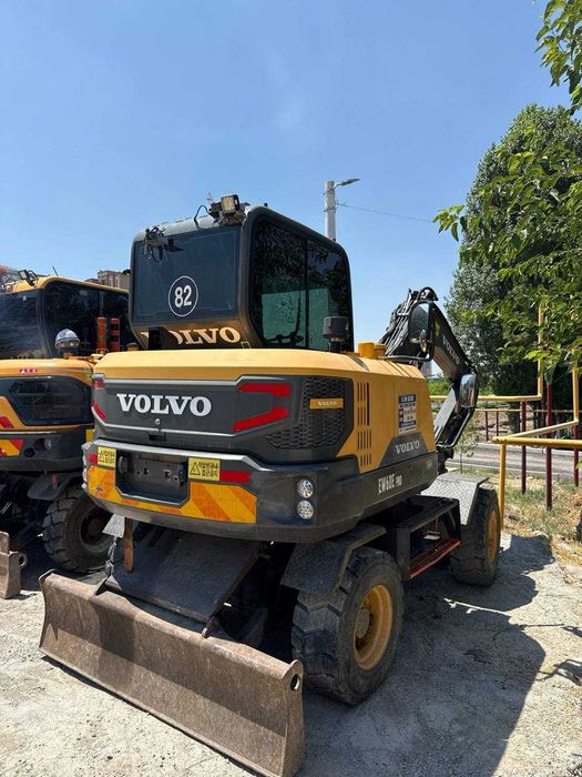 Экскаватор VOLVO 2021 йилда ишлаб чиқариган 8000 мотачас сотилади