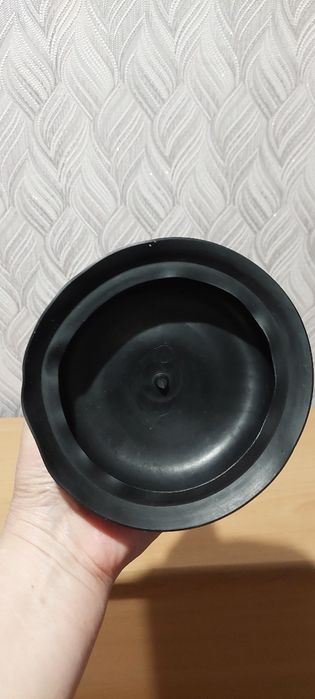 Вантуз для прочистки засоров.