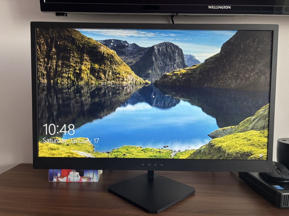 Set 2 monitoare de gaming HP OMEN 24” si suport de birou articulat