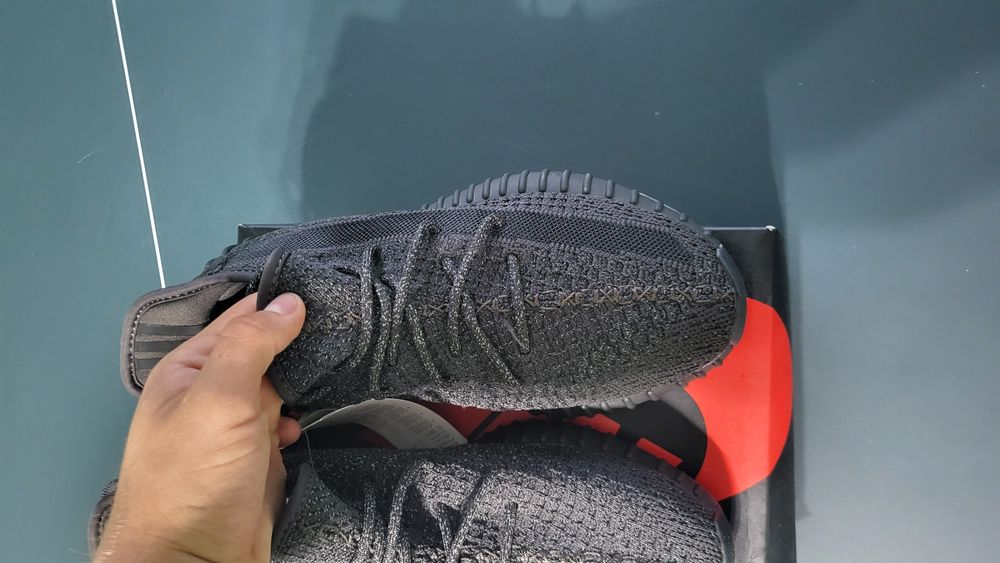 Yeezy 350 Static stralucitori