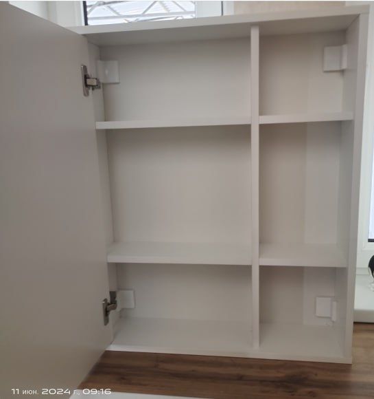 Зеркальный шкафчик шириной 60 см новый