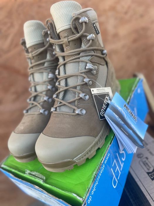 Bocanci Meindl Desert Defence GTX, nr 42