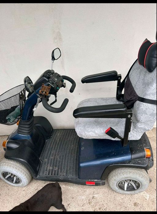 Инвалиден скутер