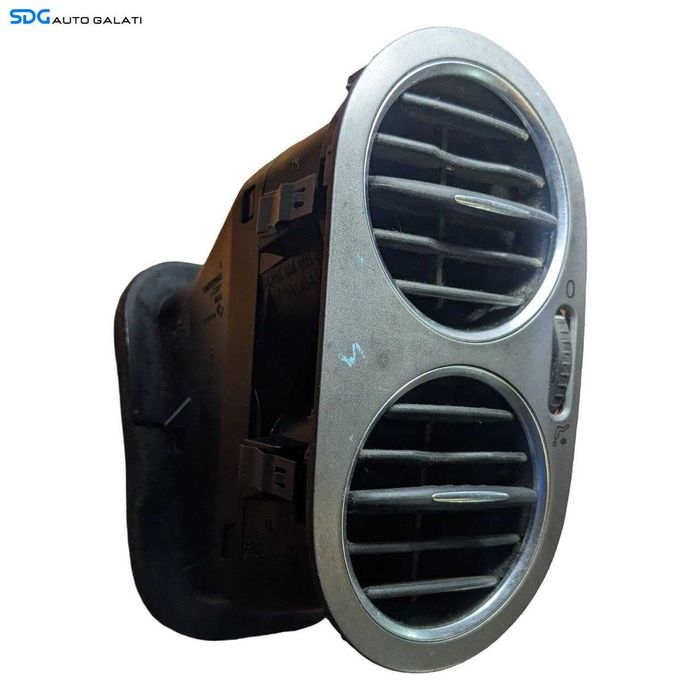 Grila Gura Ventilatie Aerisire Bord Dreapta Volkswagen Golf 5 Plus 2004 - 2008 Cod 5N0819704A [L9145]