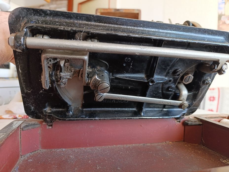 Ръчна шевна машина Singer