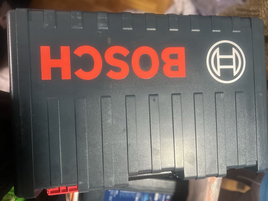 Ciocan delomolator electric profesional bosch