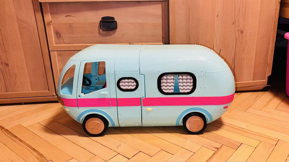 Masina Glamper OMG Surprise