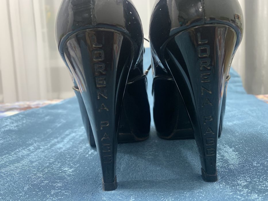 Туфли-ботильоны Италия.