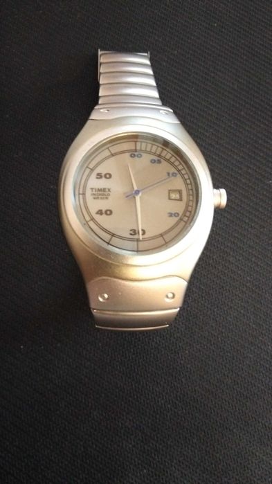 Часовник Timex Indiglo