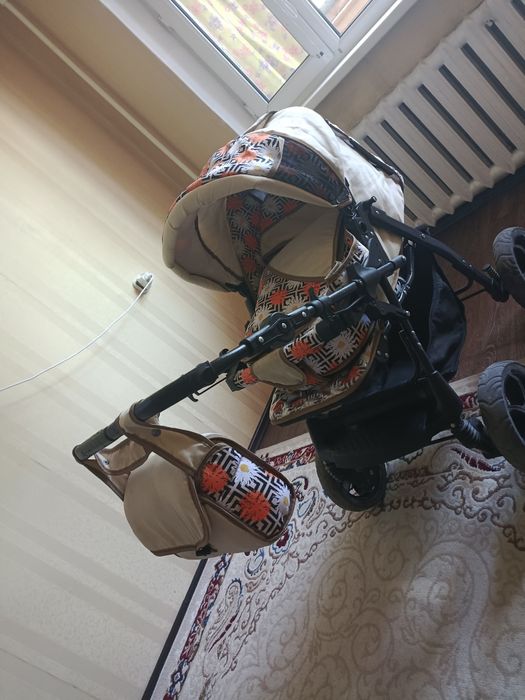 Россиская коляска 4 сезонный