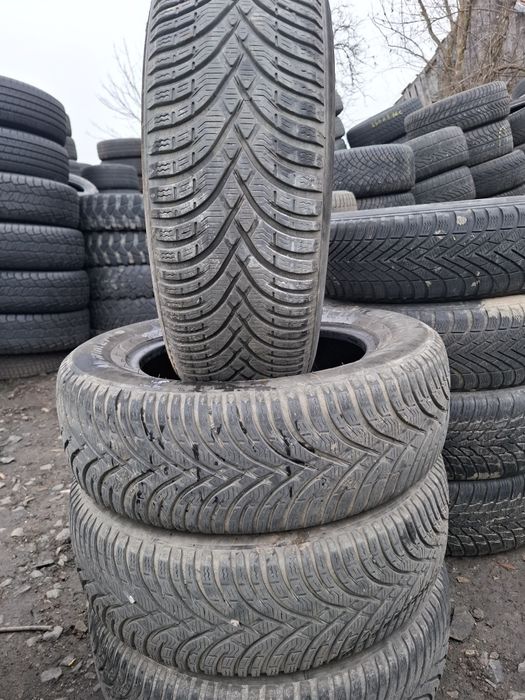 Vand set 4  anvelope 195 65 15 BFO de iarna bune
