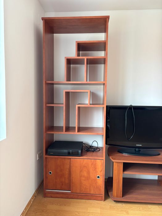 Vand set mobilier - 2 biblioteci + 1 comoda