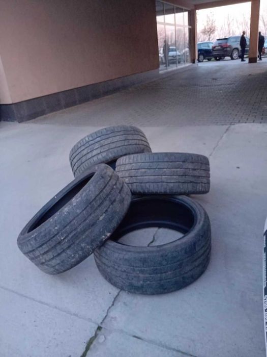 Летни гуми комплект 2х2 255/35/19