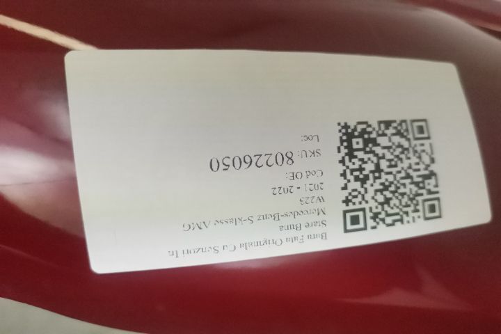 Предна броня Оригинална R232 AMG със сензори в добро състояние Мерцеде