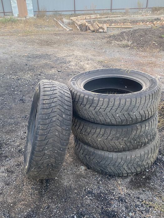 Продаю резину 225 60 R18