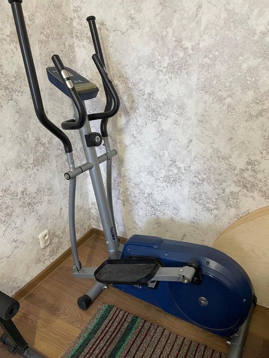 продам эллиптический тренажёр