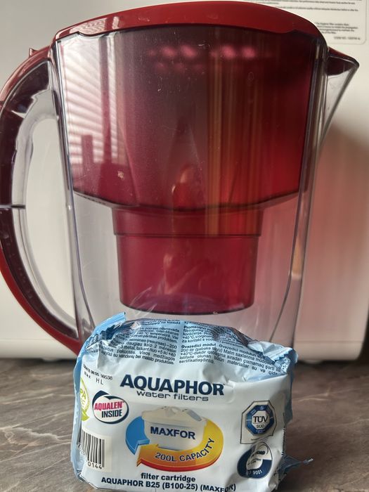 филтрираща кана”Aqvaphor”