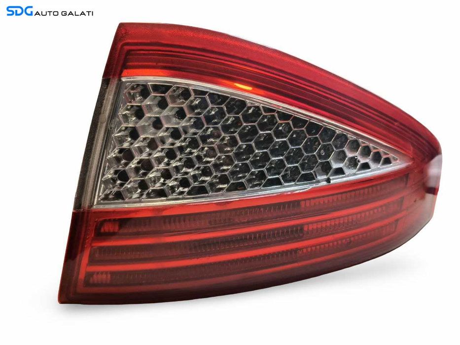 Stop Lampa Tripla Dreapta Ford Mondeo 4 MK4 2007 - 2010 Cod 7S71-13404-A [LS0959]