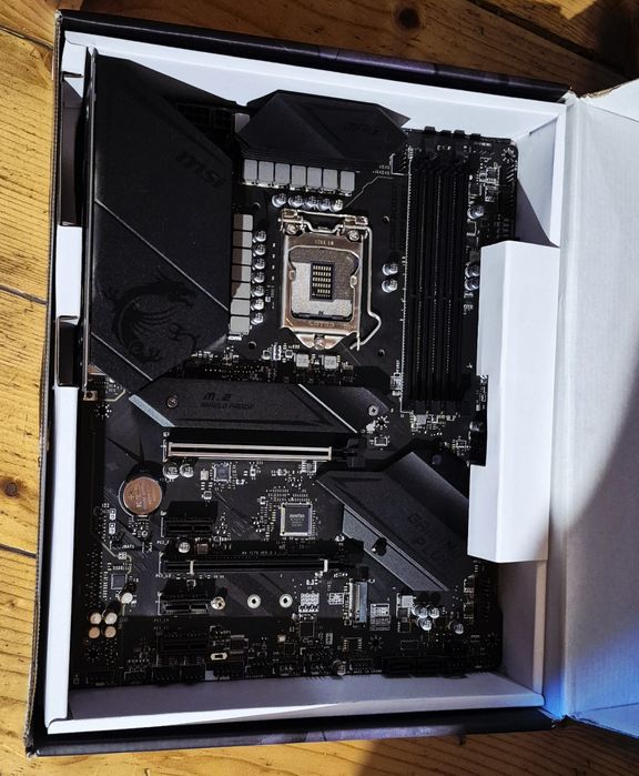 Placa baza MSI MPG Z490 GAMING PLUS Socket 1200 Full Box