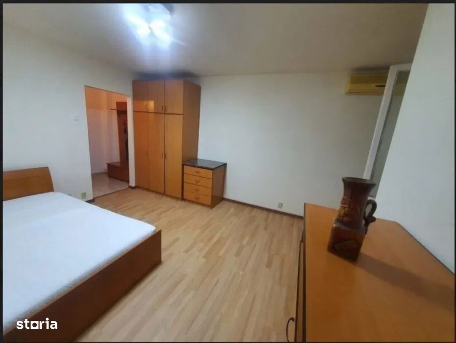 costin georgian 1 minut metrou