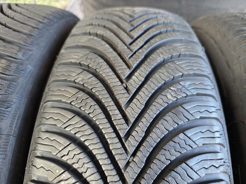 215/65/17 MICHELIN 4бр
