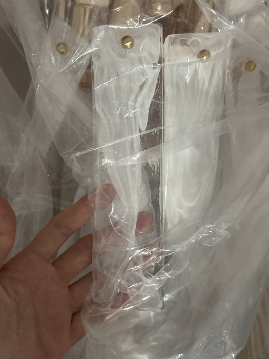 Люстра совершенно новая