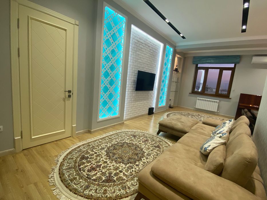 Сдаётся просторная квартира в самым престижном районе Ташкента