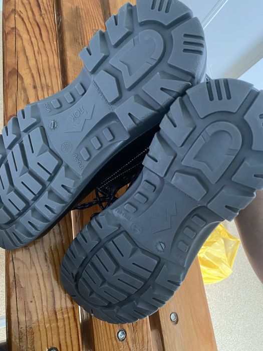 Safety shoes - ботинки
