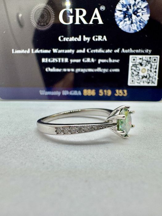 Сребърен пръстен с мойсанит (Диамант) 1 карат