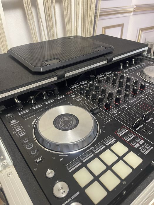 Pioneer DDJ SX si Mini beam moving head